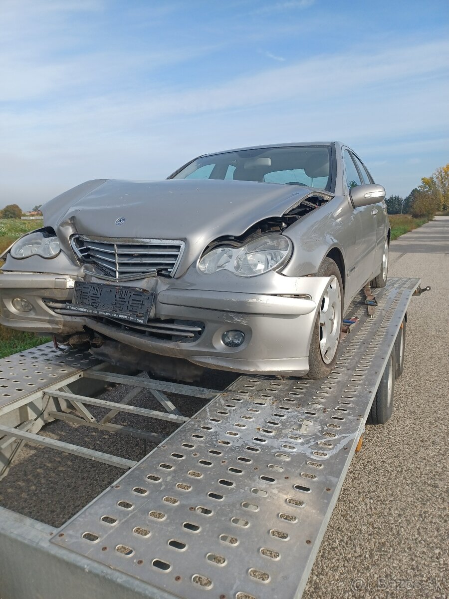 Rozpredám Mercedes C200 Cdi 90kw 2006 W203