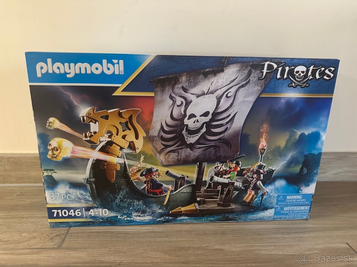 Playmobil 71046 pirátska loď