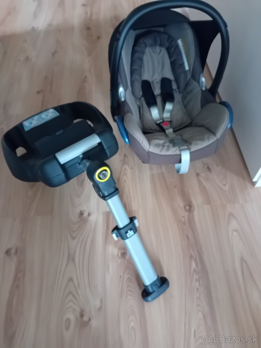 Vajicko Maxi Cosi+zakladna Isofix