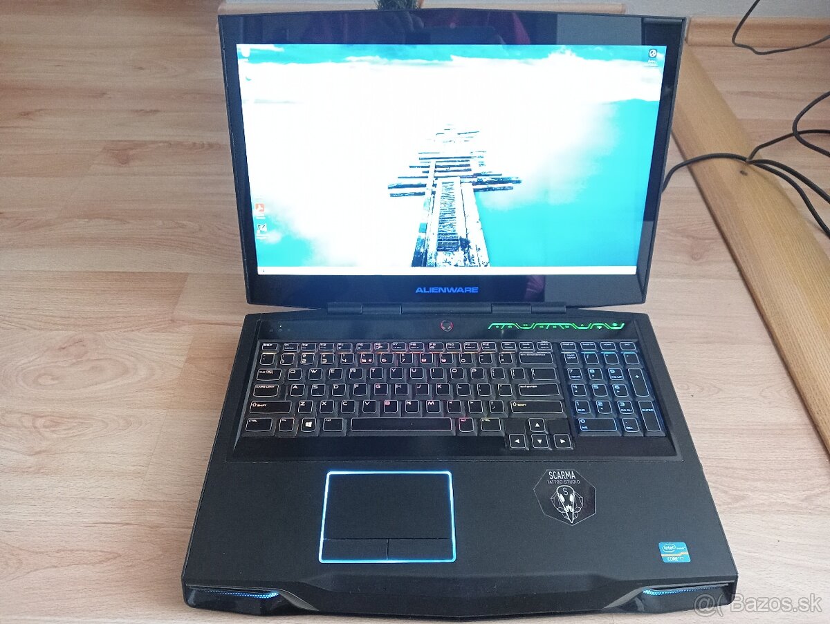 predám 17" notebook Dell Alienware M17x