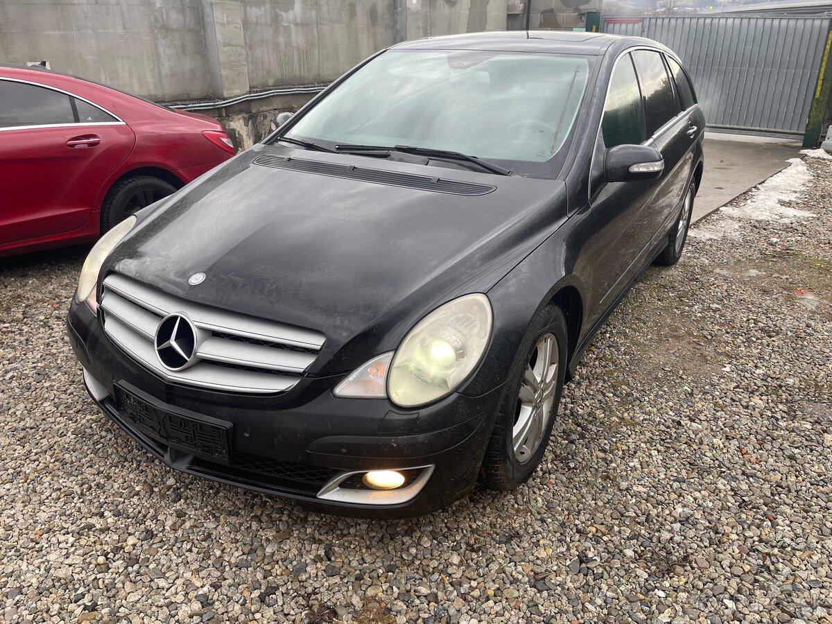 Rozpredam na nahradne diely Mercedes w251 r class 320 cdi