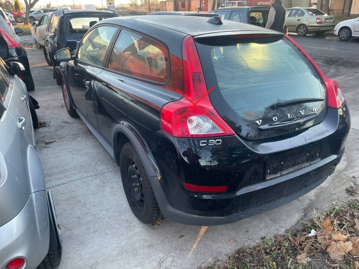 Rozpredám na diely Volvo C30