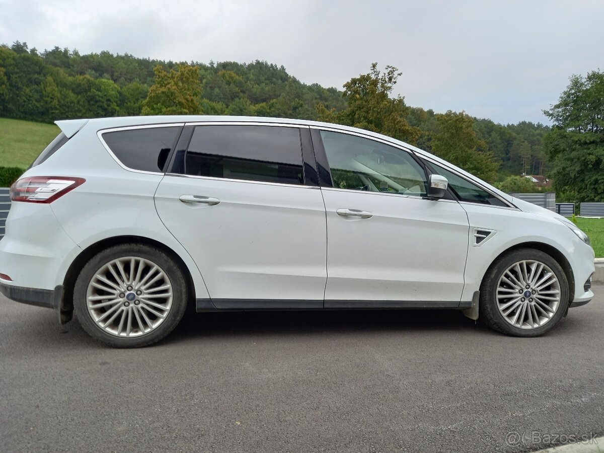 FORD S-MAX BI-TURBO 154 KW LED POWERSHIFT 2.0 TDCI  7MIESTNE