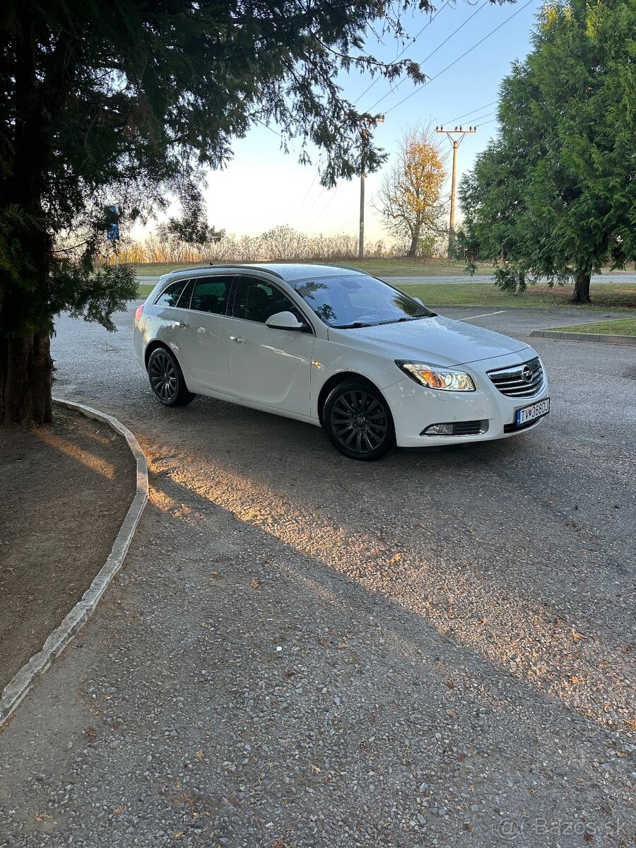 Opel Insignia 2.0 CTDi 118kw - Cosmo