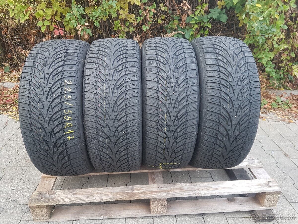 Zimne 225/55R17