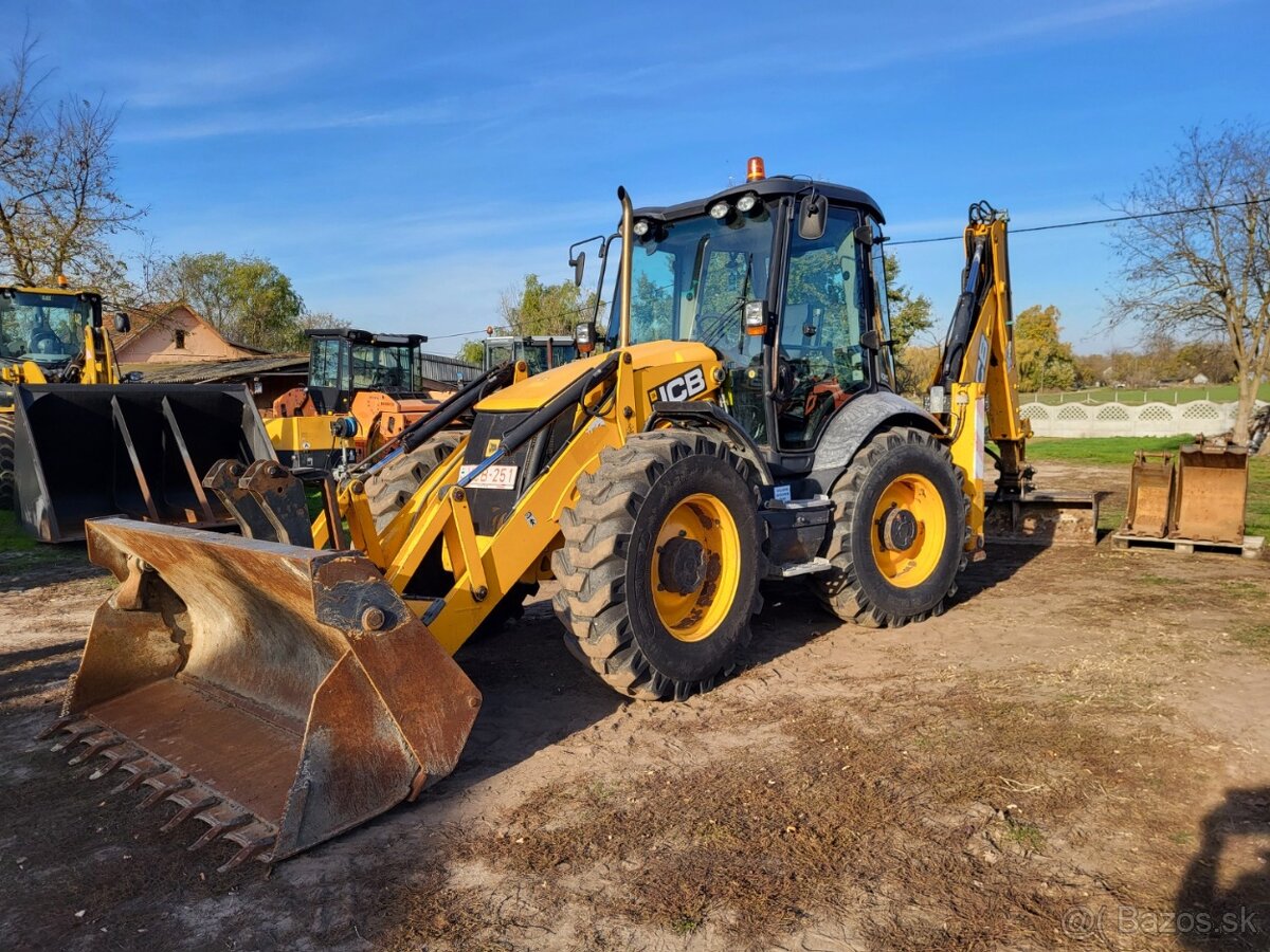 JCB 4CX 4X4