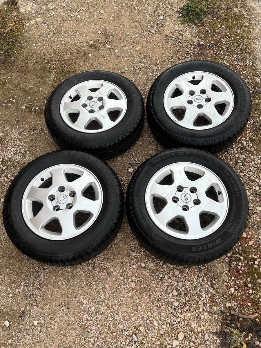 Hliníkove disky so zimnými pneu. 5x110 R15, 195/65 R15 OPEL