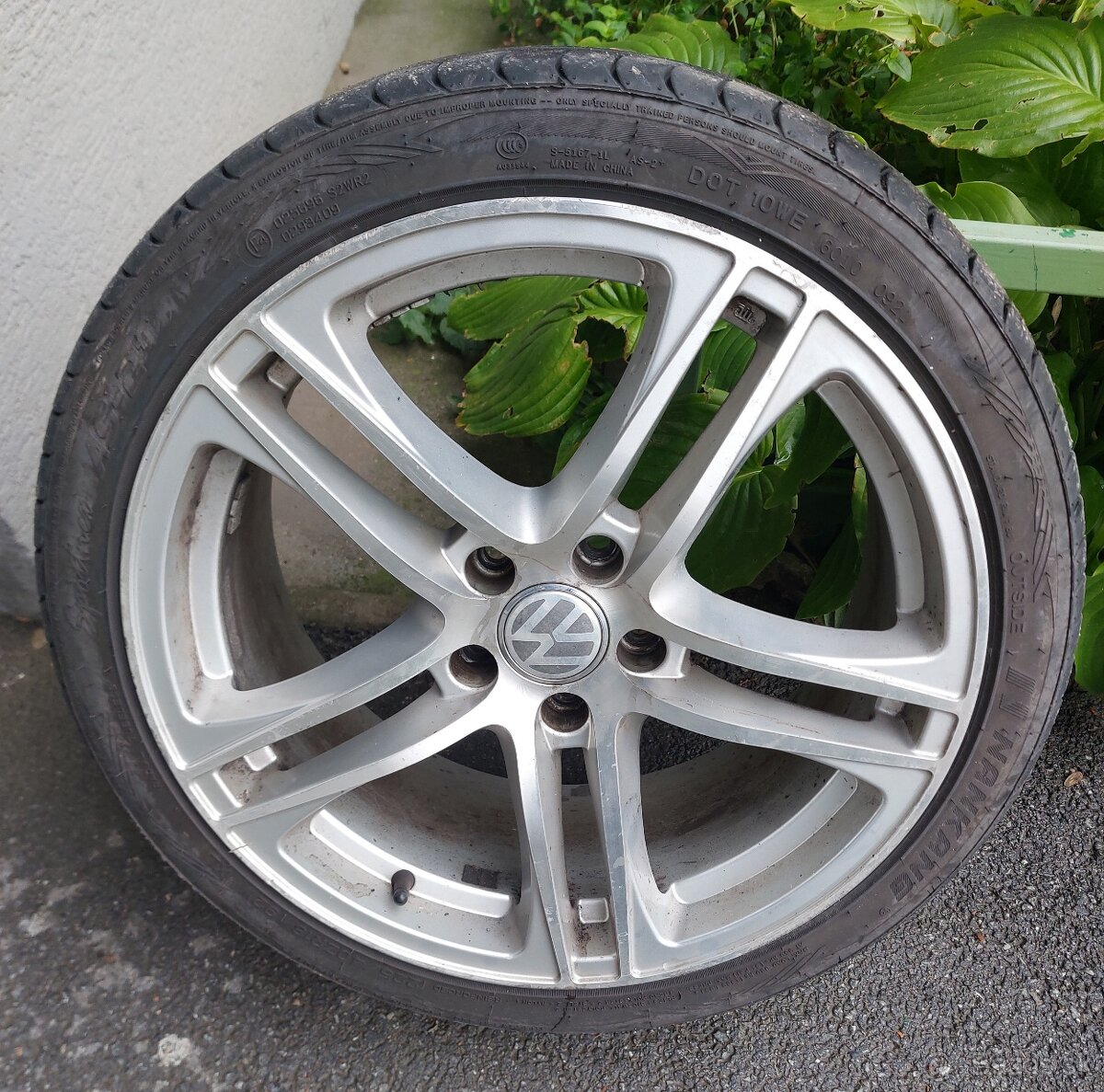 VW letne pneu R18  5x112 disky