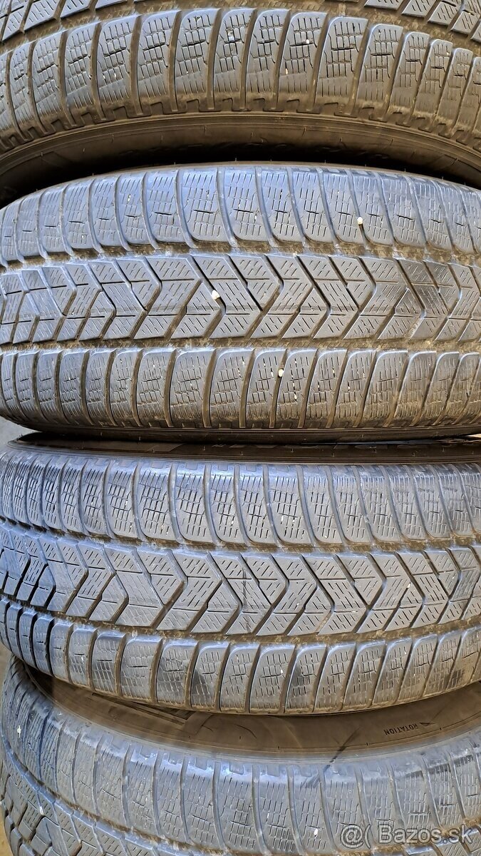 Predám 4ks jazdené zimné 235/60r18-103H Pirelli