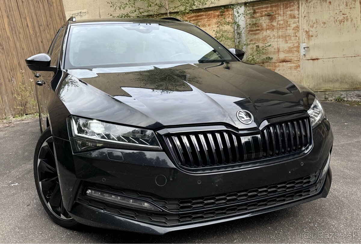 ŠKODA SUPERB COMBI 140KW SPORTLINE 4X4 DSG 2020