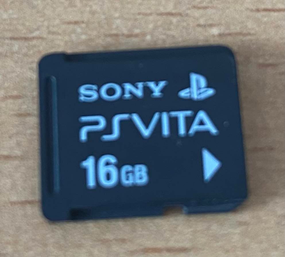 PlayStation Vita paměťová karta 16GB