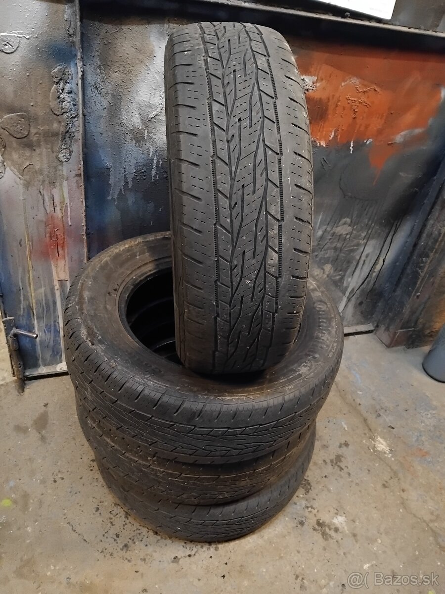 Zimne continental 215/65R16