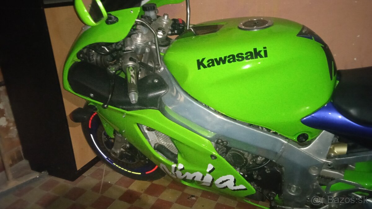 Kawasaki zx7r,nepojazdna