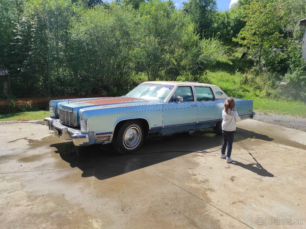 Lincoln continental 1975