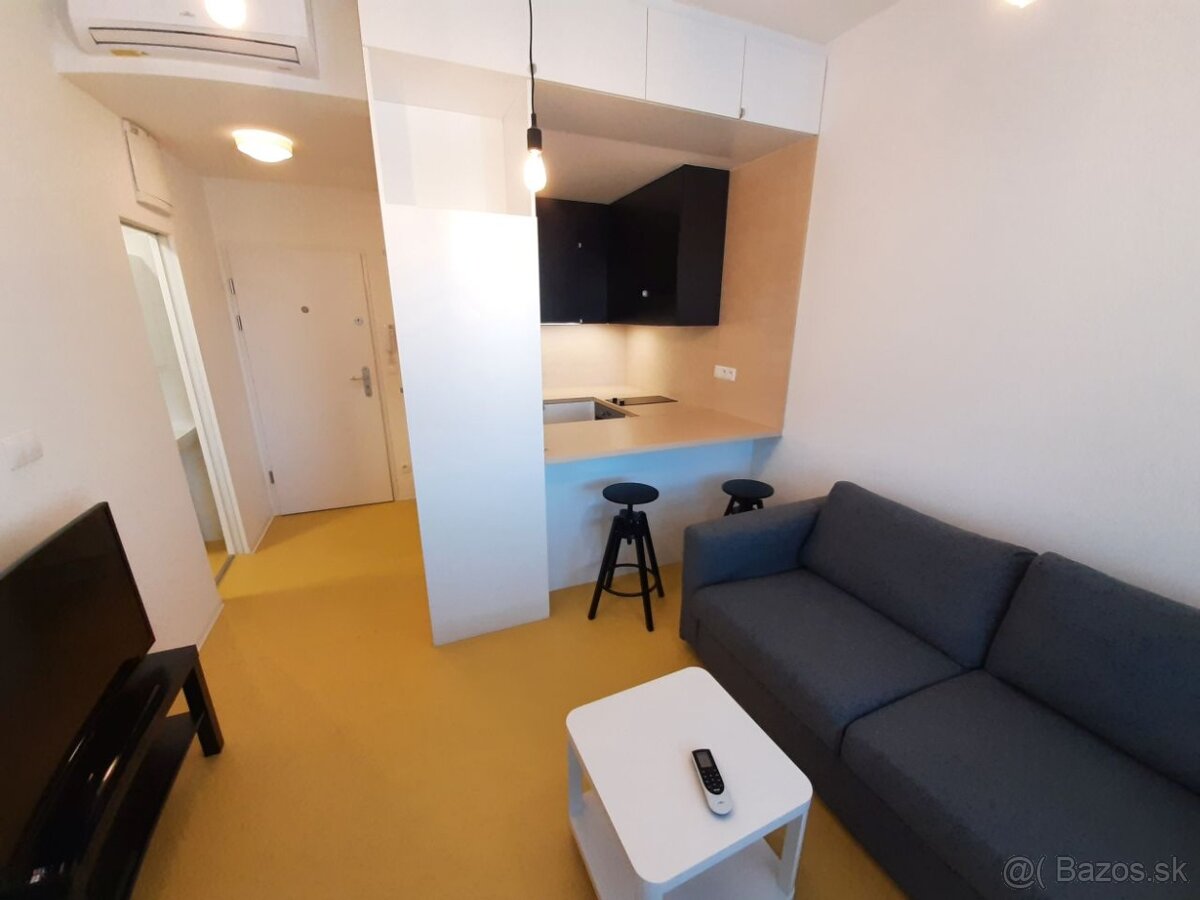 Prenájom 2i apartmánu s balkónom, Račianska, Krasňany