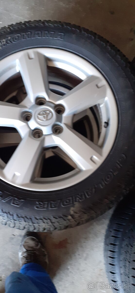 Kolesa  toyota 225/65 R17