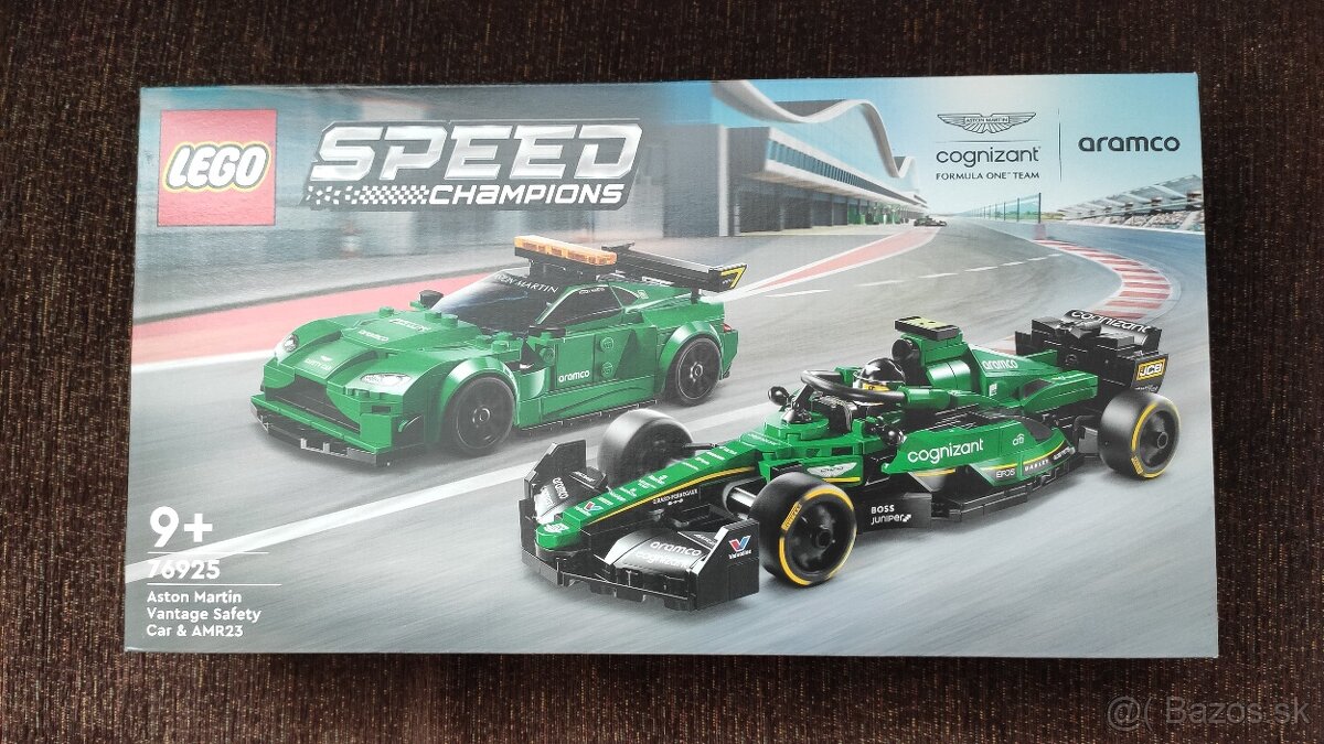 LEGO 76925: Aston Martin Safety Car & AMR23