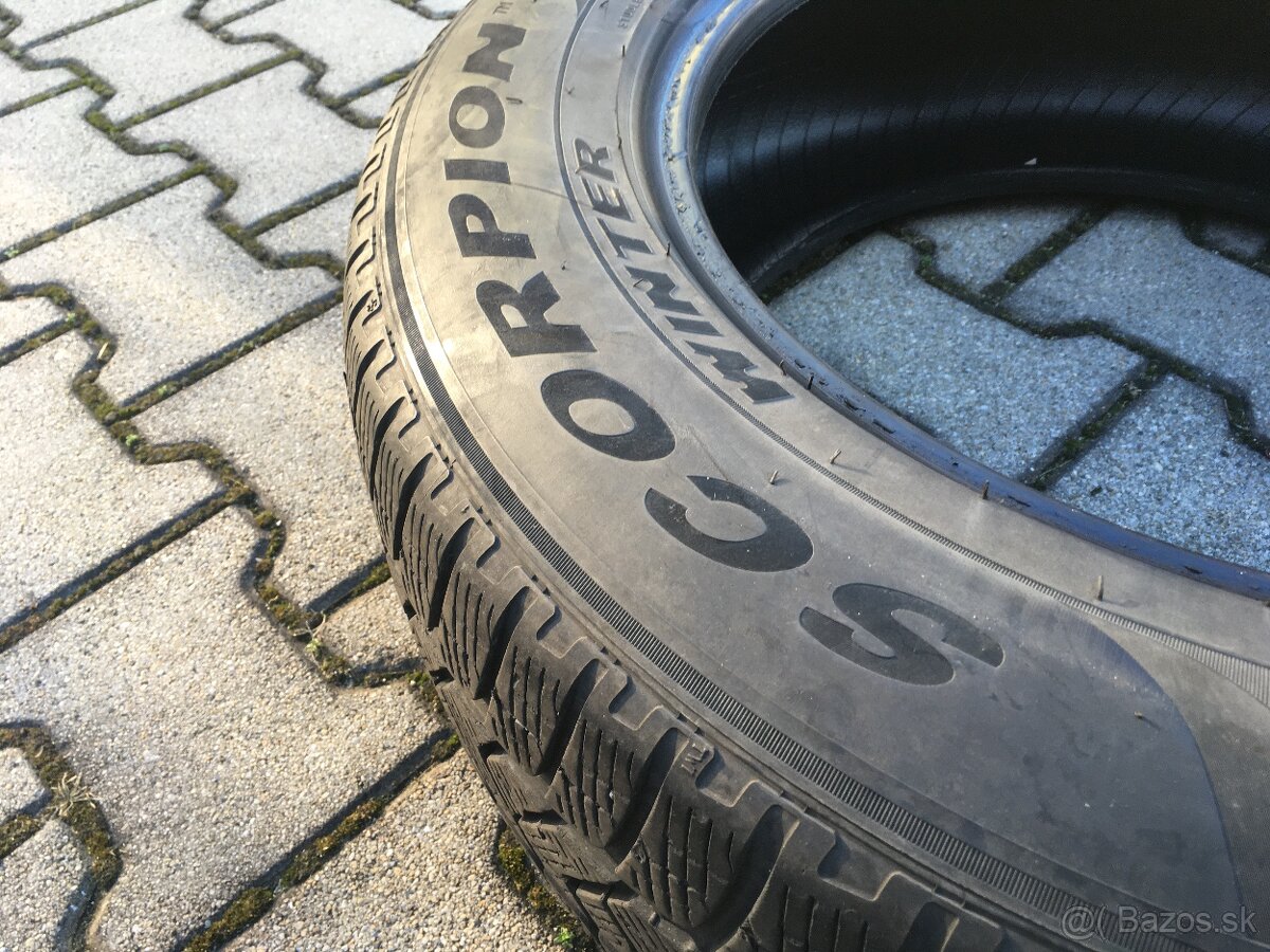 Zimne pneu Pirelli Scorpion W. 215/65R17 99H