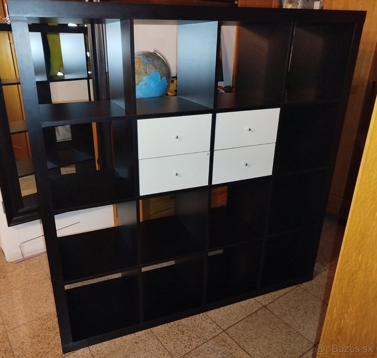 EXPEDIT 4 x 4, z IKEA, (terajší Kallax)