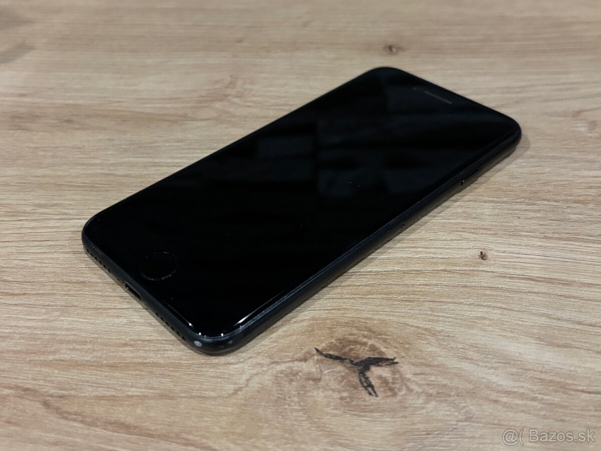 iPhone 7 32GB - 100% batéria