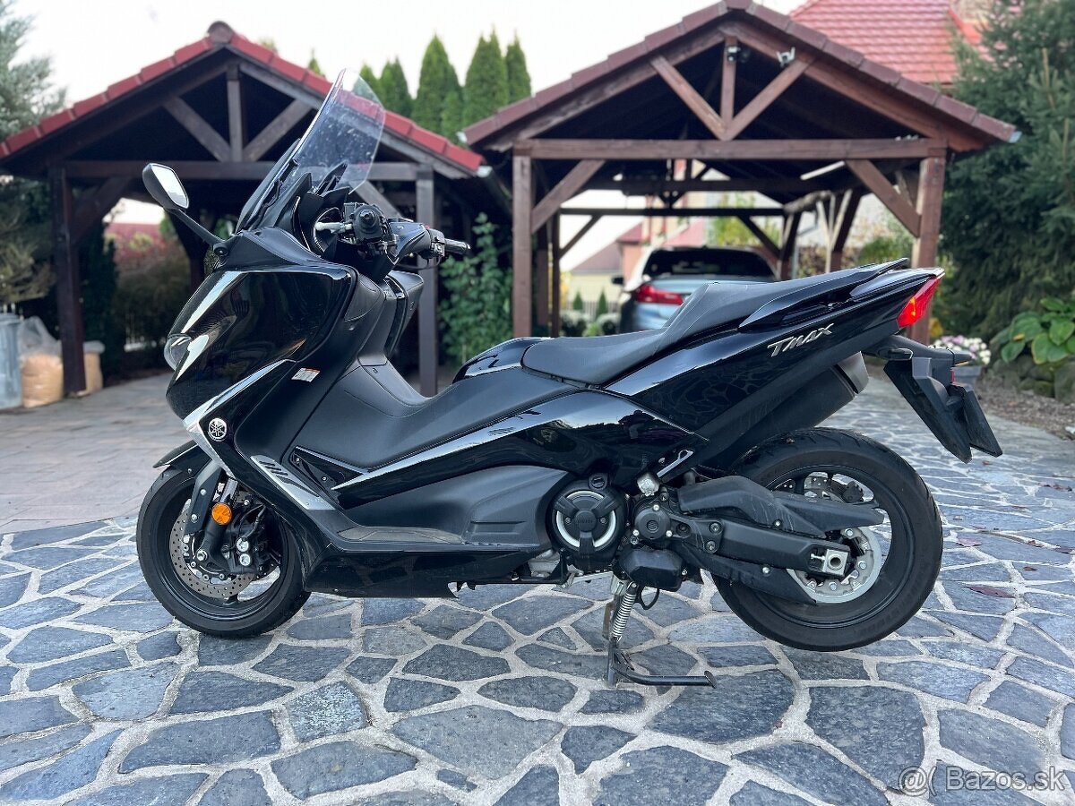 Yamaha TMAX 530 - 100% stav, 11.000km