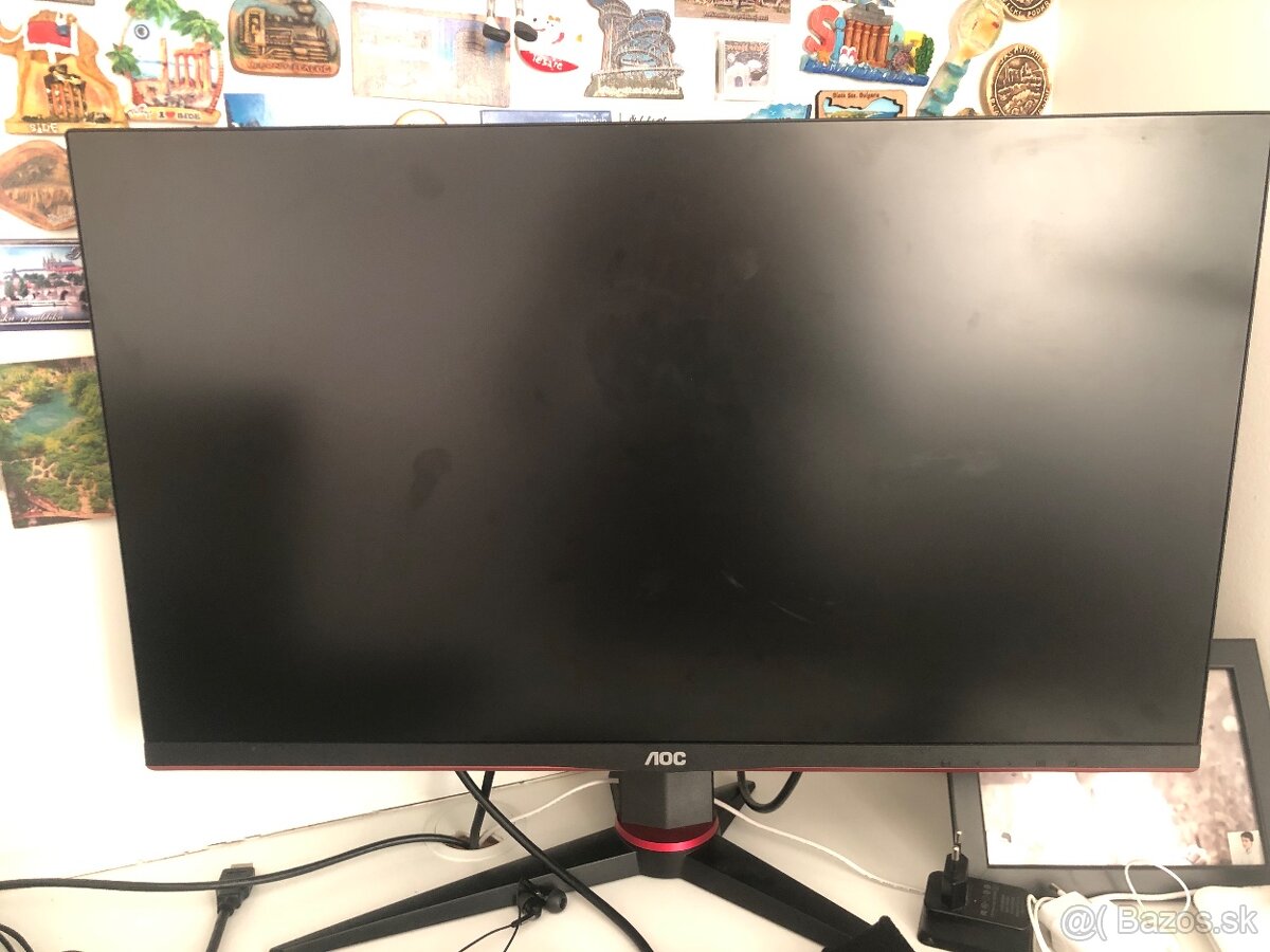 27 Palcovy AOC monitor 165Hz, 3 hrany borderless