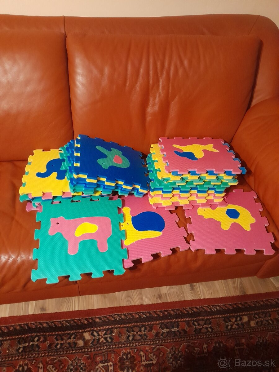 Penové puzzle dve balenia na podlahu Top stav