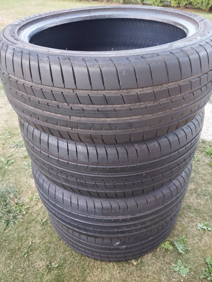 SADA LETNYCH PNEUMATIK ZANOVNE  215/45R18 GOODYEAR