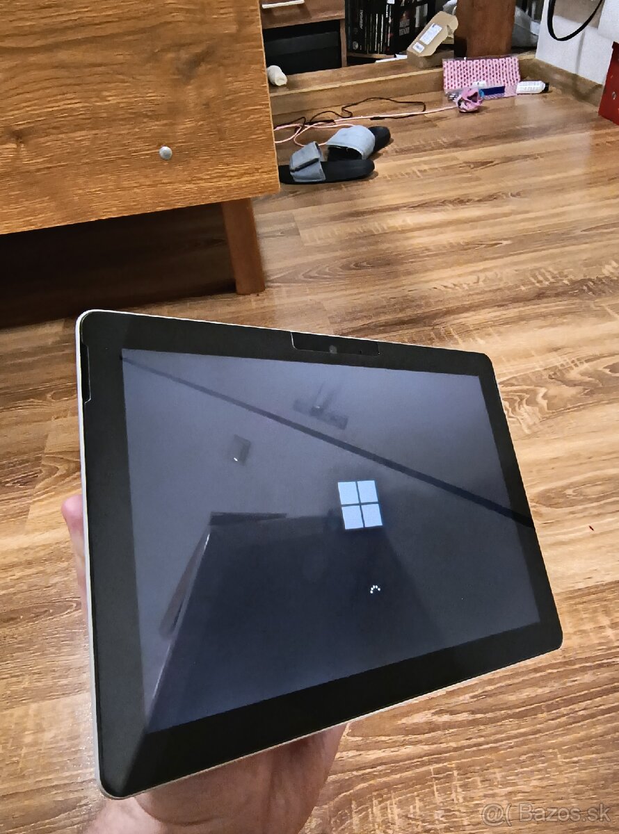 Rezervované Microsoft Surface GO 1.generácia