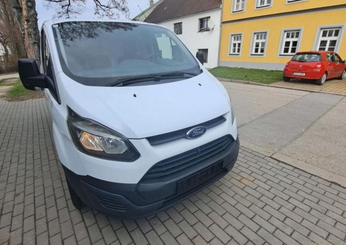 Ford Transit Custom 2,2 TDCI nafta manuál 74 kw