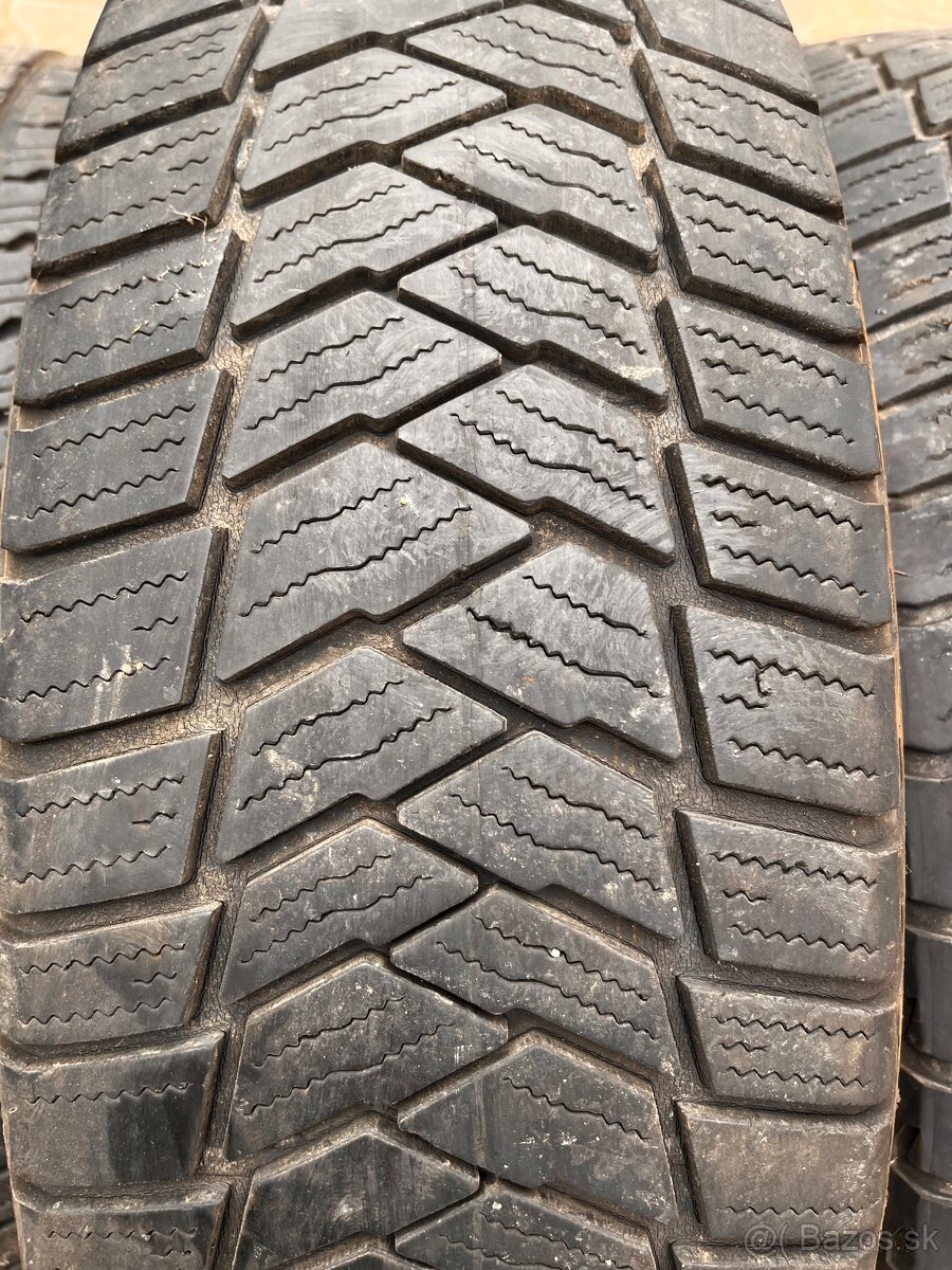 225/75R16C Bridgestone celoročné