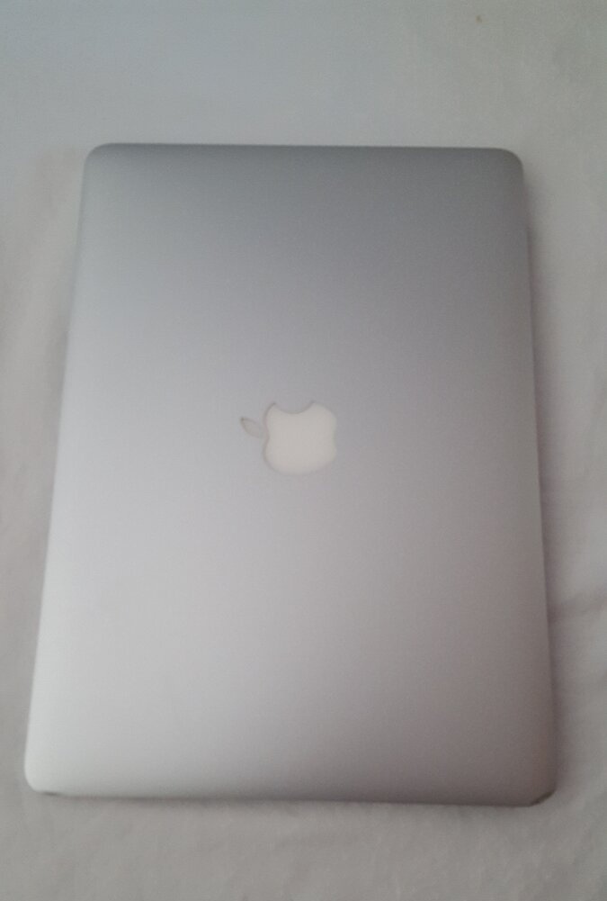 MacBook Air 13 2015 i5 Cena 199€