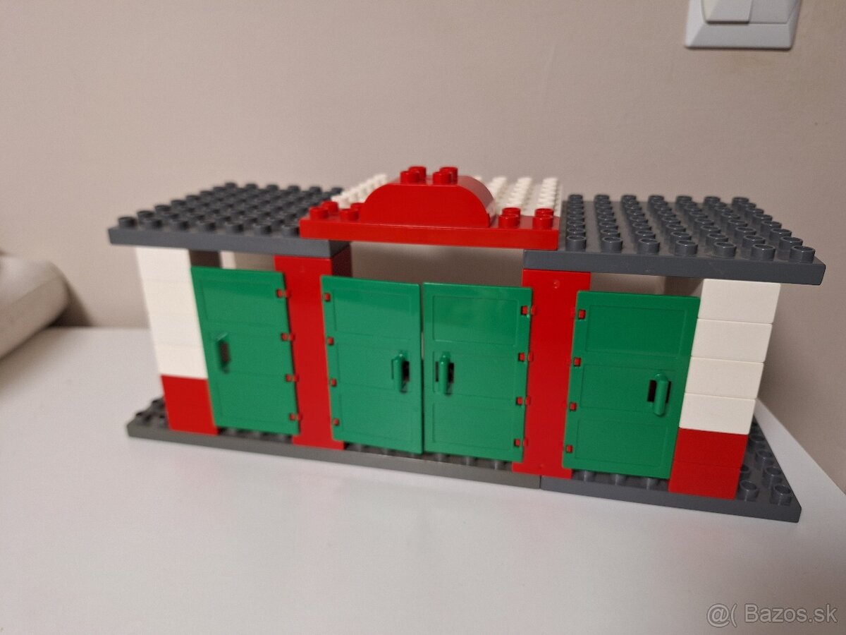 Lego Duplo farma-stajňa