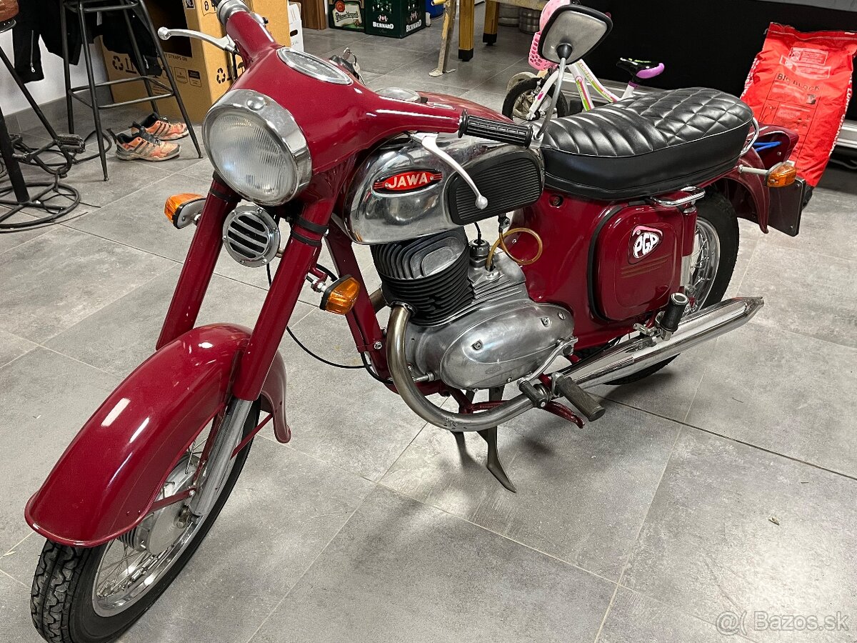 Jawa 250 592