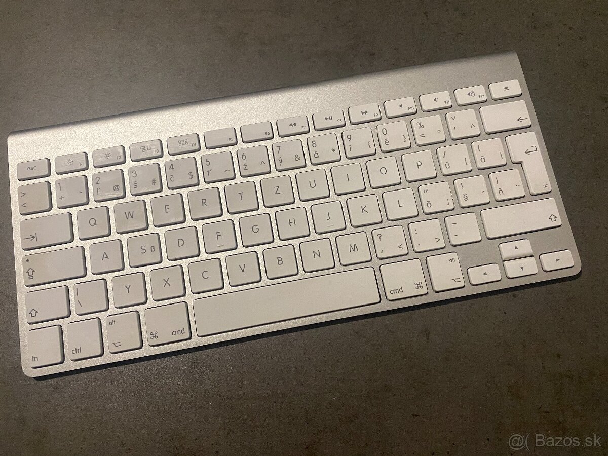 Apple Magic Keyboard - Klávesnica