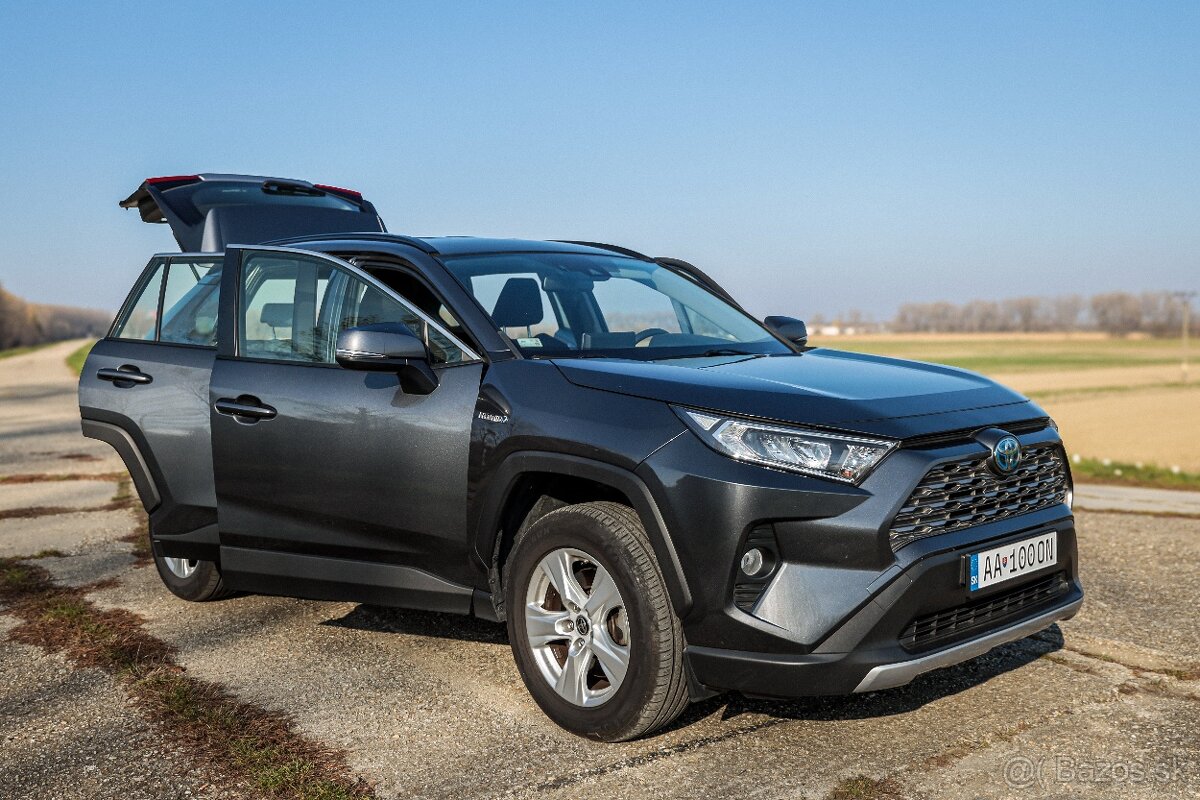 Toyota RAV4 4x4 2.5i Benzin+Hybrid E-CVT 121000km