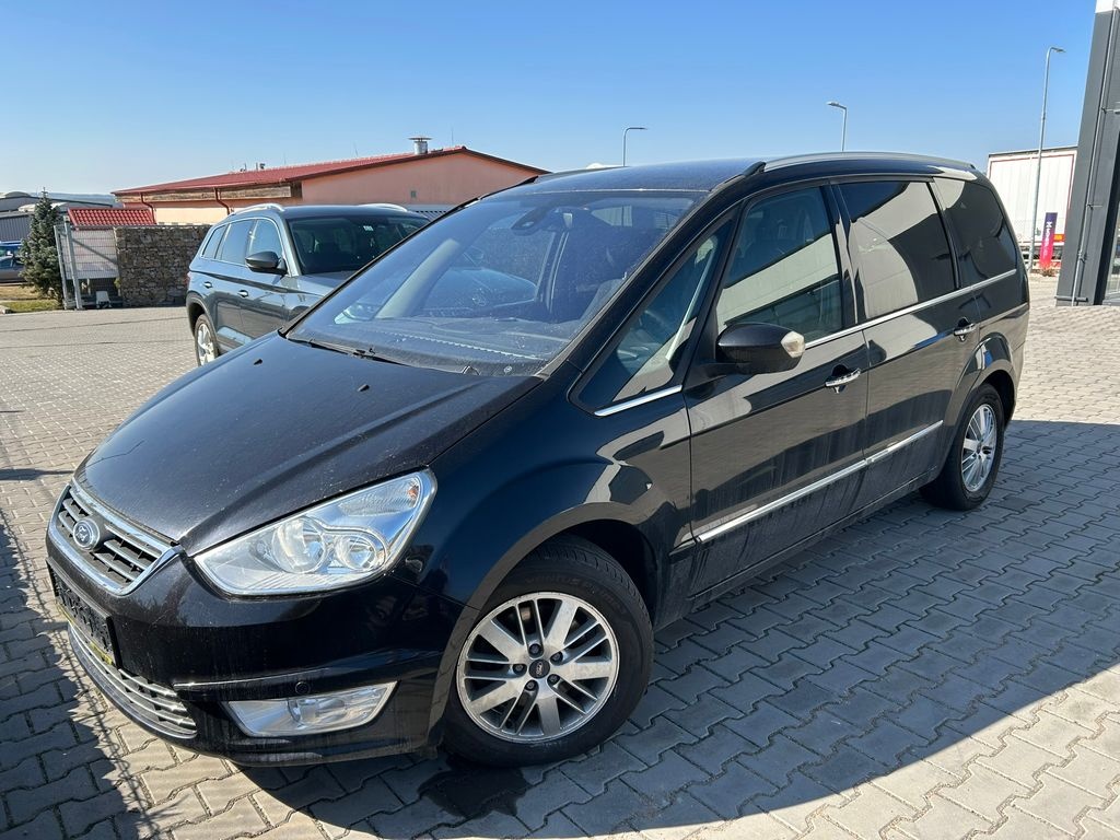 Ford Galaxy 2.0 TDCI Powerhift, 7 míst