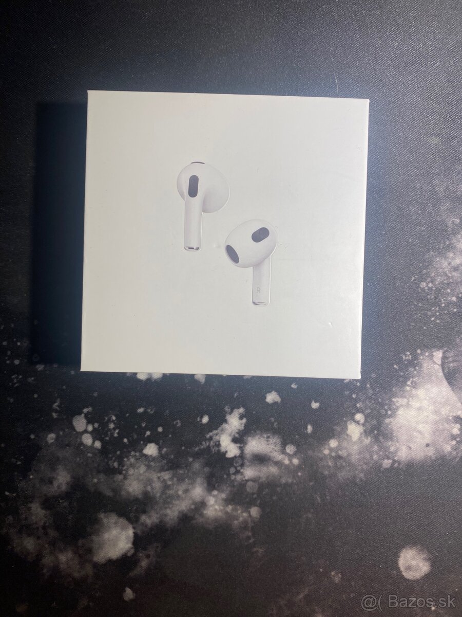 Apple AirPods 3.generácie