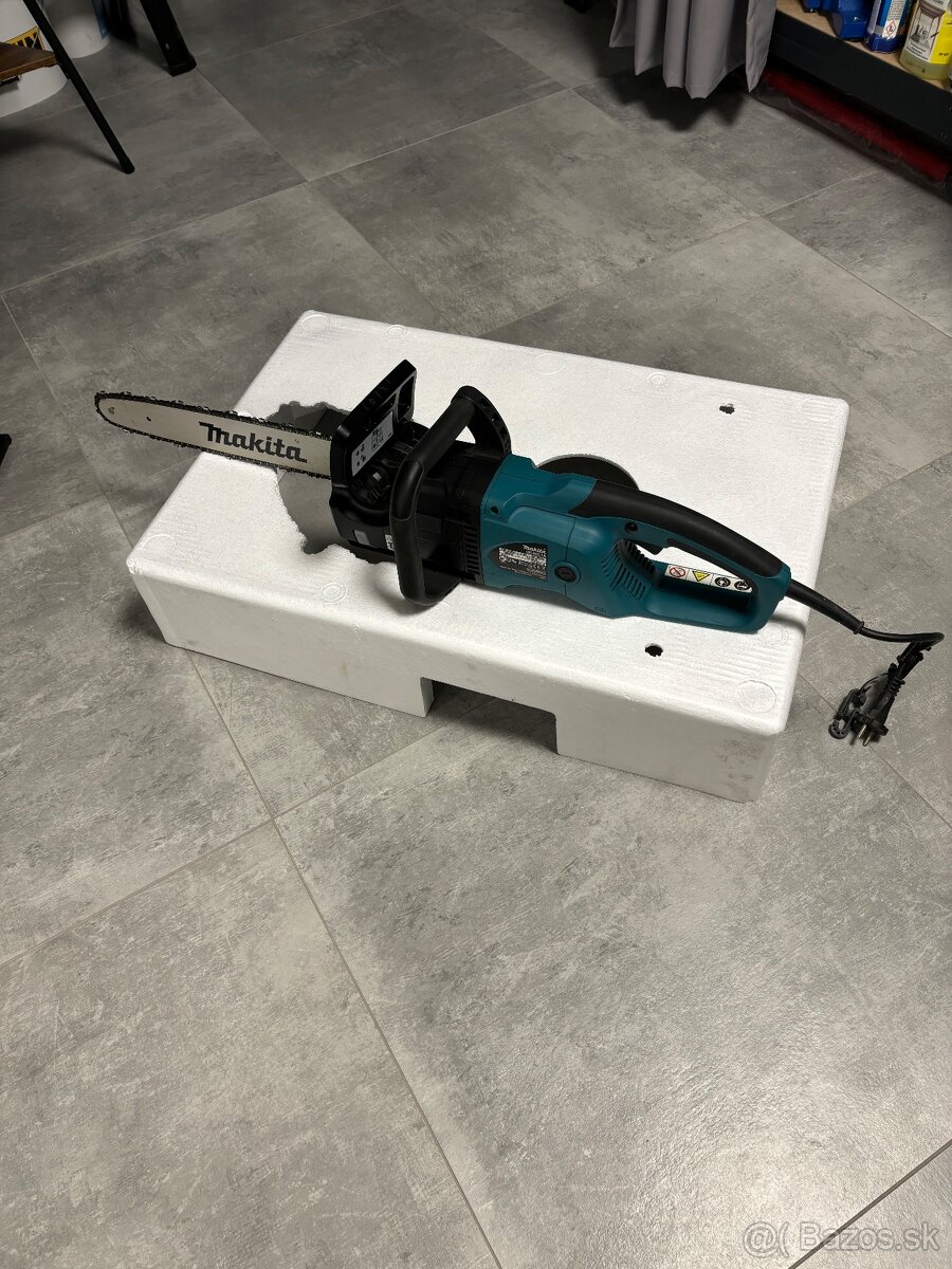 Makita UC4051A Elektrická reťazová píla