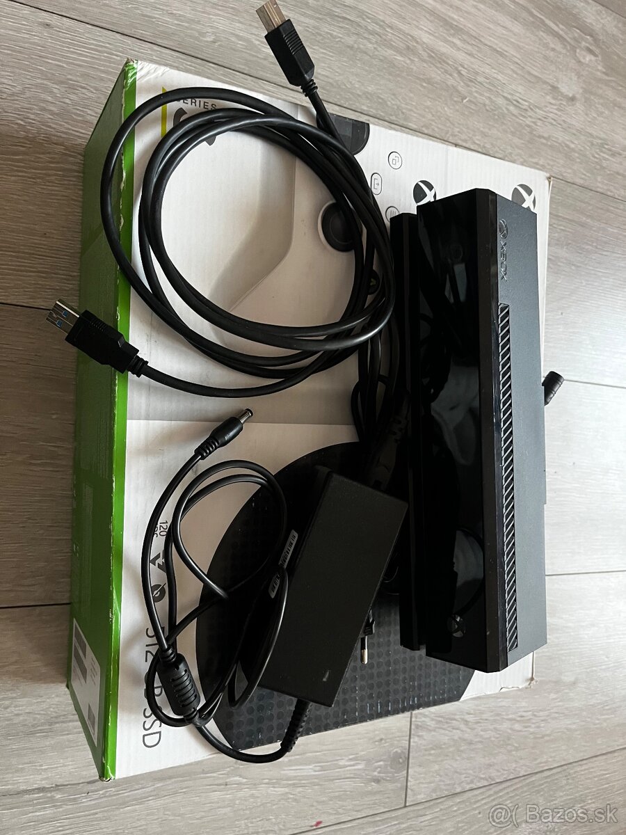 Kinect Xbox One + adapter pre Xbox One S a X