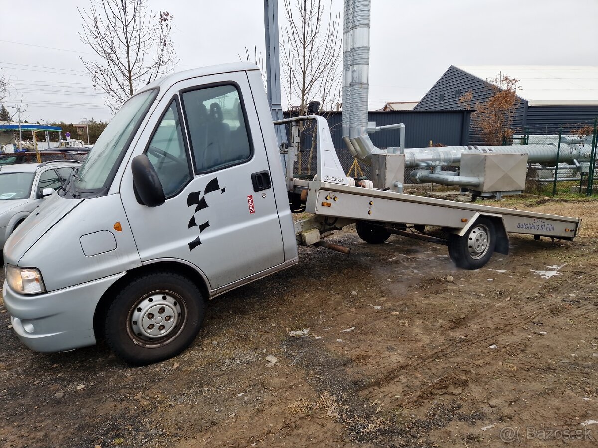 Predám Peugeot Boxer 2.8 HDI 94 KW ALGEMA...odtahový špeciál