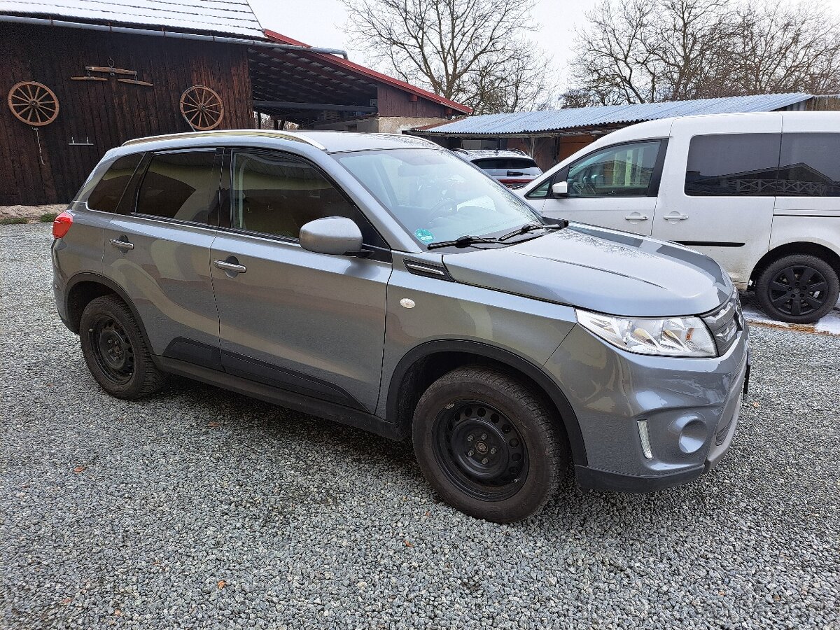 Vitara 2016, 4x4 1,6 benzín  , 88 kw, Navi, výhrev