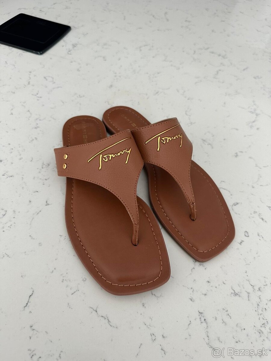 Tommy Hilfiger sandalky