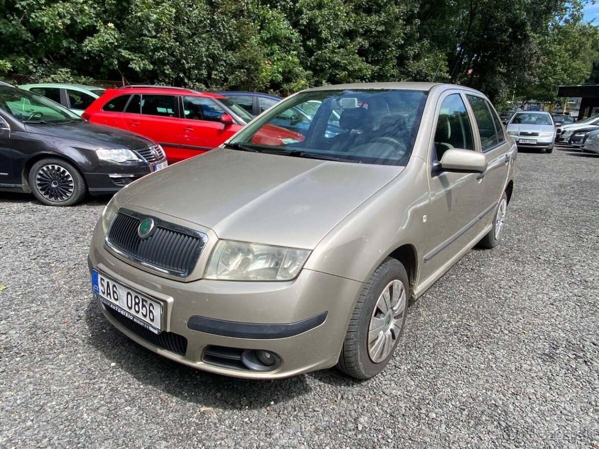 Škoda Fabia Sedan 1.2HTP 47kW el.okna serviska 212tkm ČR