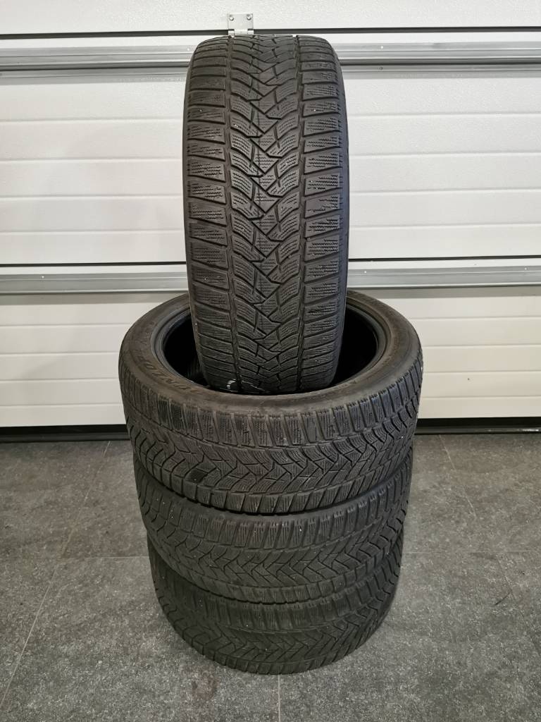 Dunlop 235/45 R18 zimné