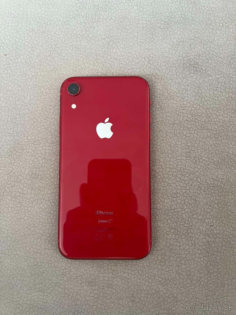 Iphone XR 64 GB červený / Veľmi pekný stav