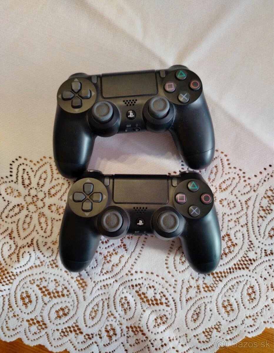 2 x dualshock PS4 ( originál Sony )