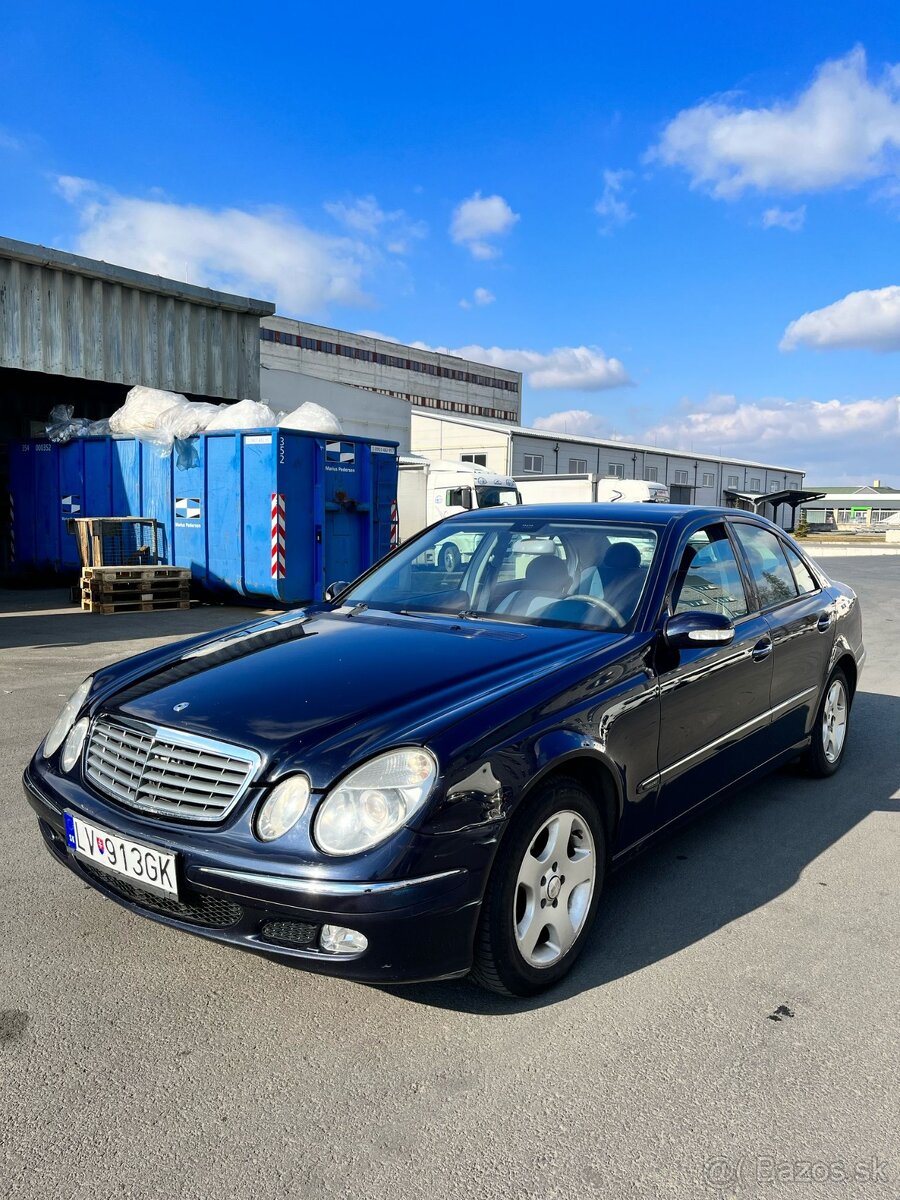 Mercedes Benz E270 CDI Manuál