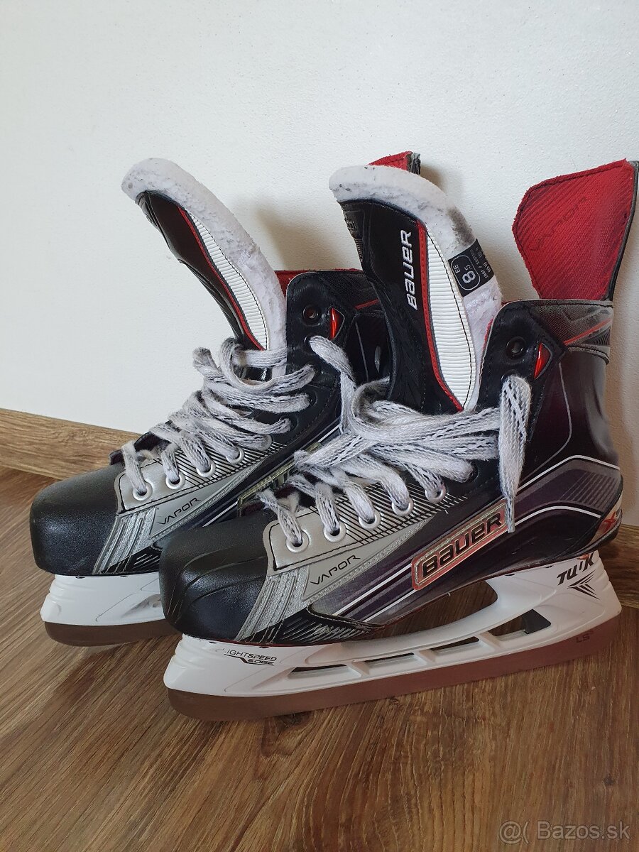 Bauer Vapor X900