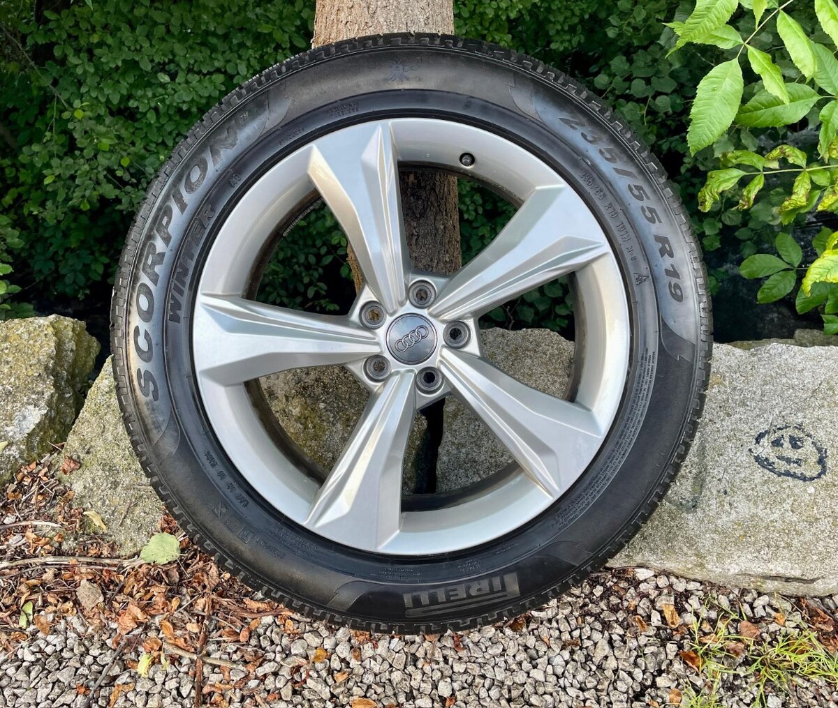 5x112 R19 Audi škoda vw bmw 235/55 R19